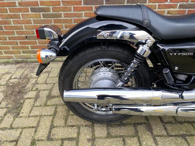 honda - vt-750-s-shadow