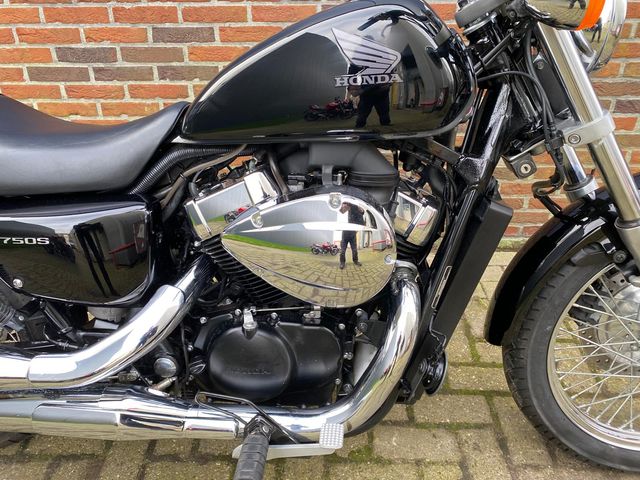 honda - vt-750-s-shadow