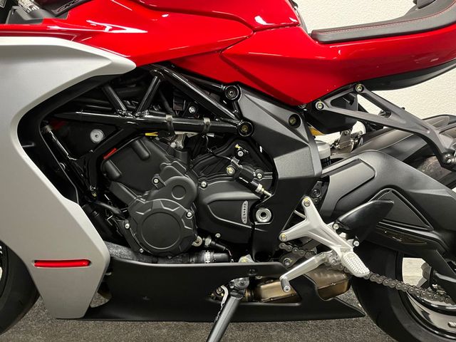 mv-agusta - superveloce-800