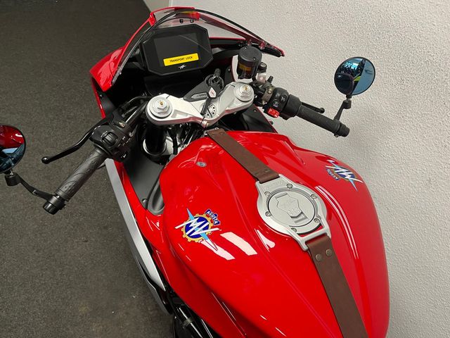 mv-agusta - superveloce-800