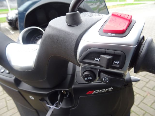 piaggio - mp3-300-hpe-sport