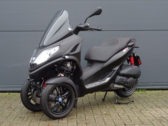 piaggio - mp3-300-hpe-sport