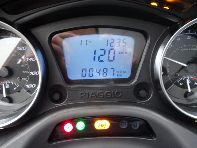 piaggio - mp3-300-hpe-sport