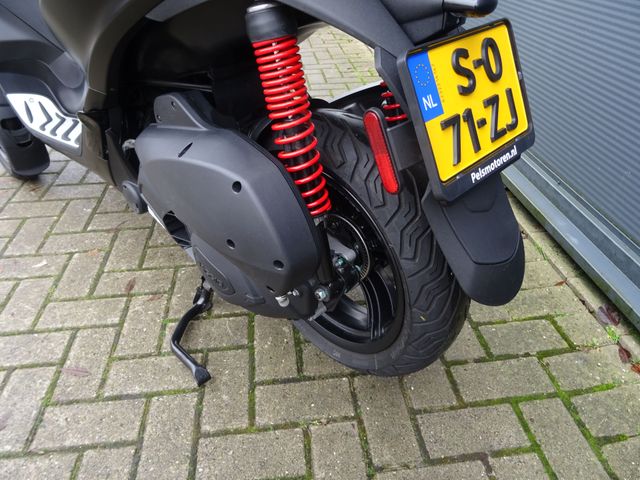 piaggio - mp3-300-hpe-sport