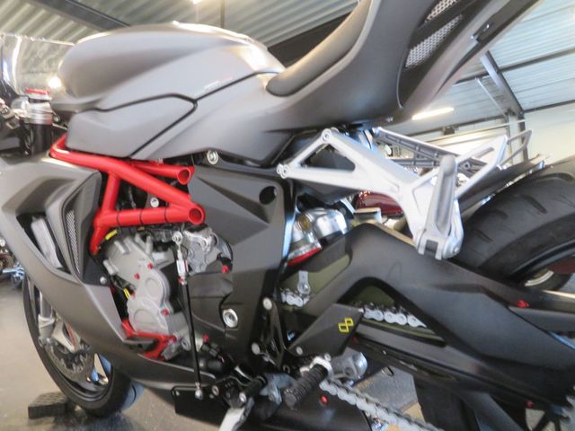 mv-agusta - f3-675