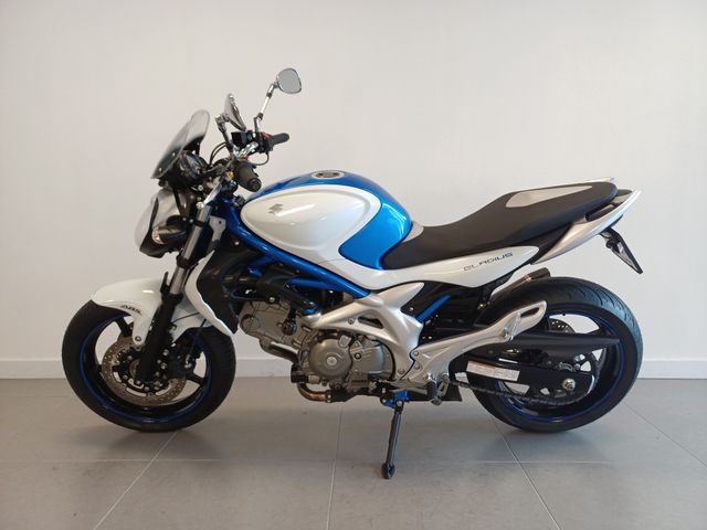 suzuki - sfv-650-gladius-abs