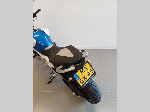 suzuki - sfv-650-gladius-abs