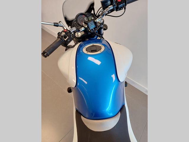 suzuki - sfv-650-gladius-abs