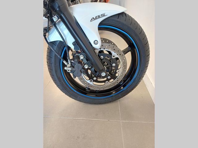 suzuki - sfv-650-gladius-abs