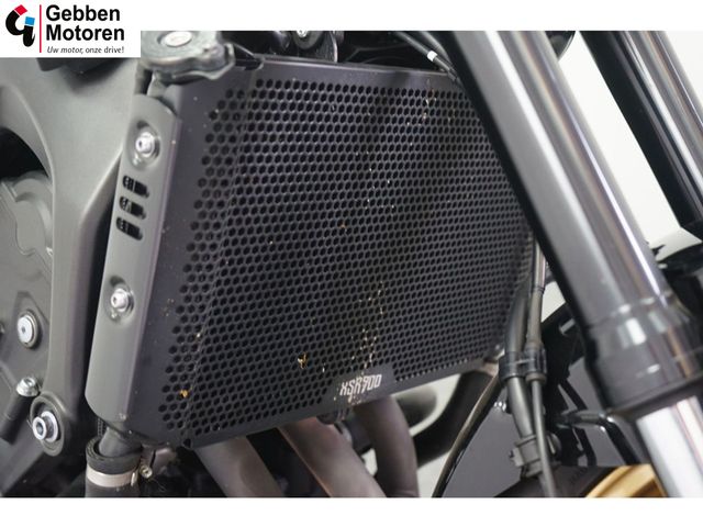 yamaha - xsr-900-abs