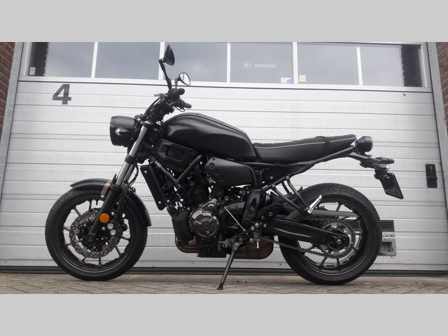 yamaha - xsr-700-abs