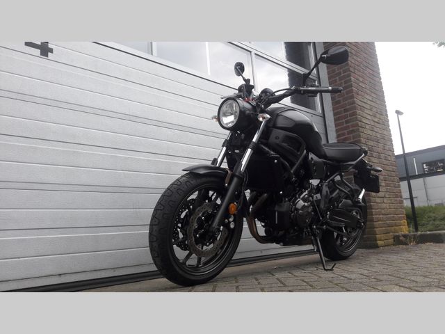 yamaha - xsr-700-abs