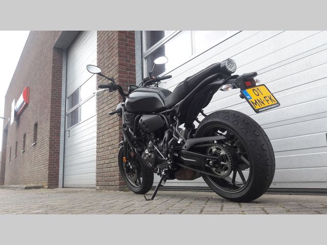 yamaha - xsr-700-abs