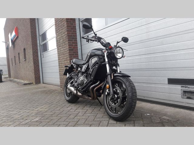 yamaha - xsr-700-abs