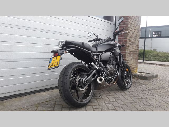yamaha - xsr-700-abs