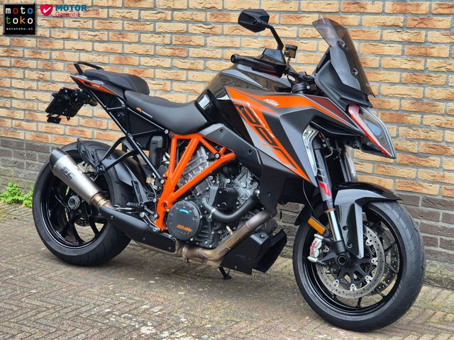 ktm - 1290-super-duke-gt