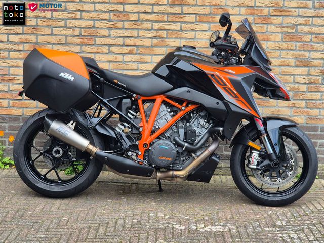 ktm - 1290-super-duke-gt