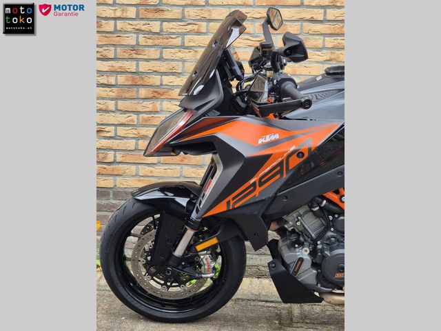 ktm - 1290-super-duke-gt