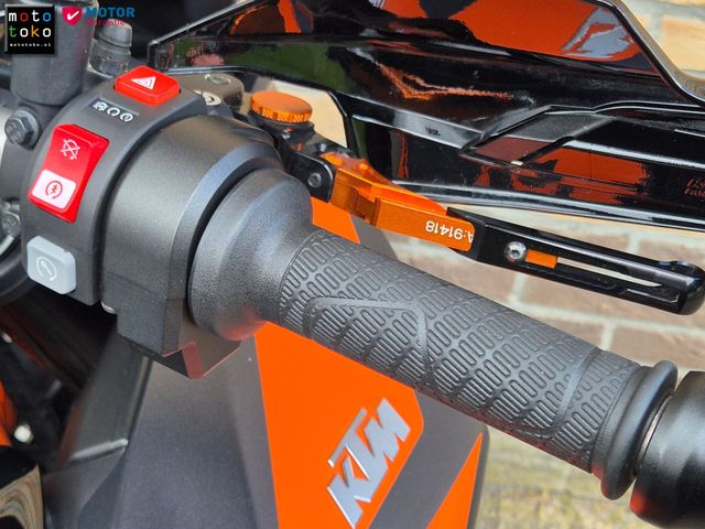 ktm - 1290-super-duke-gt
