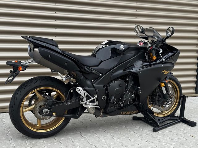 yamaha - yzf-r1