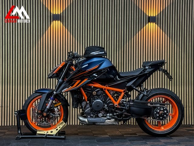 ktm - 1290-super-duke-r-evo