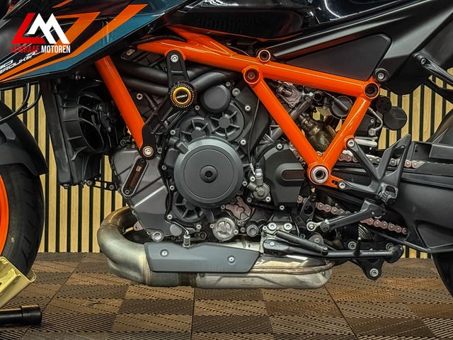 ktm - 1290-super-duke-r-evo
