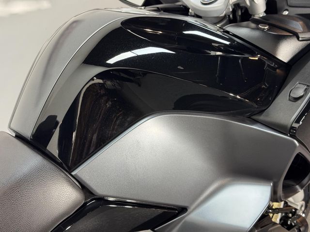 bmw - r-1250-rt