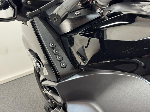 bmw - r-1250-rt