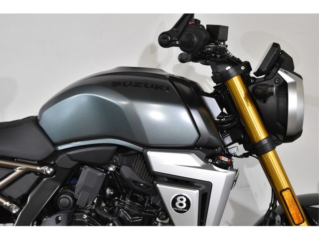 suzuki - gsx-8t