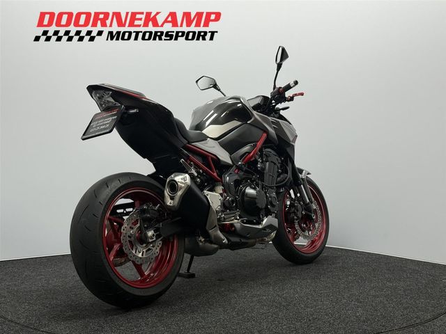 kawasaki - z900