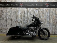 HARLEY-DAVIDSON STREET GLIDE FLHX