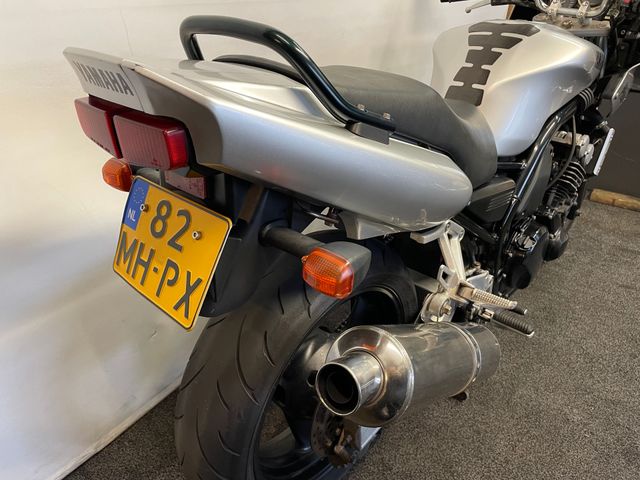 yamaha - fzs-600-fazer