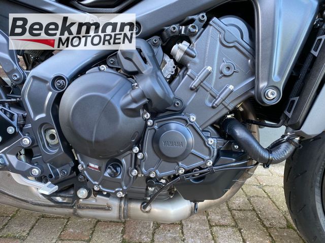 yamaha - mt-09-y-amt