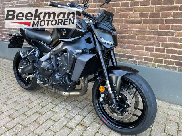 yamaha - mt-09-y-amt