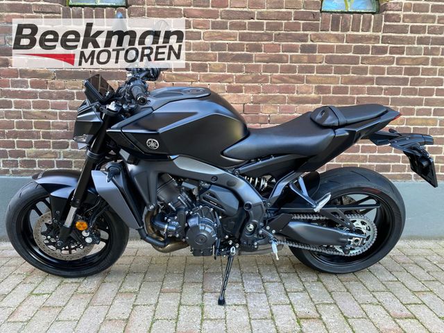 yamaha - mt-09-y-amt