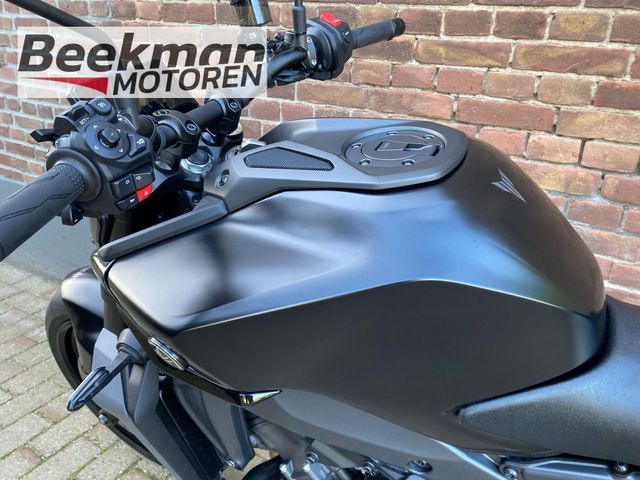 yamaha - mt-09-y-amt