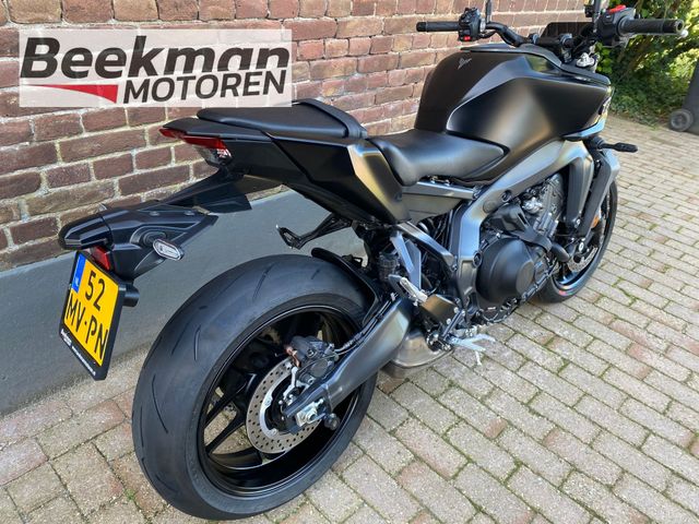 yamaha - mt-09-y-amt
