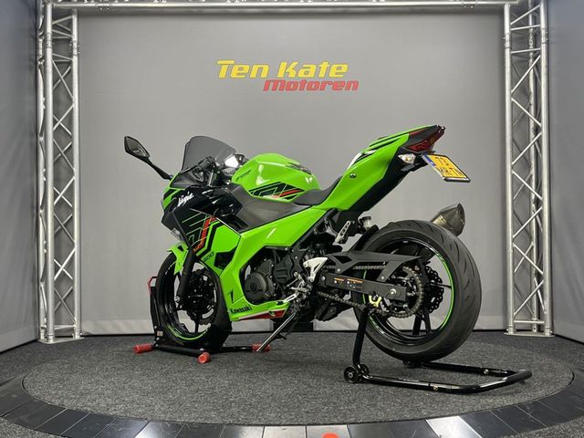 kawasaki - ninja-400