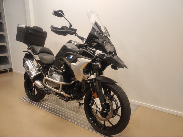 bmw - r-1250-gs-triple-black