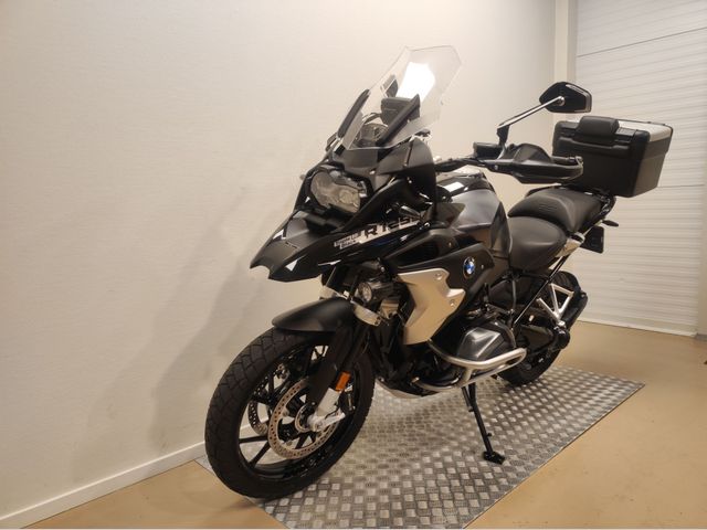 bmw - r-1250-gs-triple-black