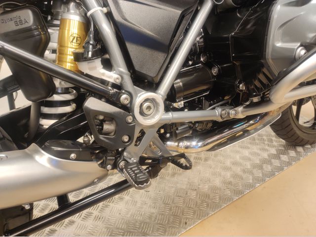 bmw - r-1250-gs-triple-black