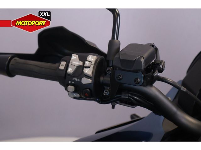 kawasaki - versys-1100-se