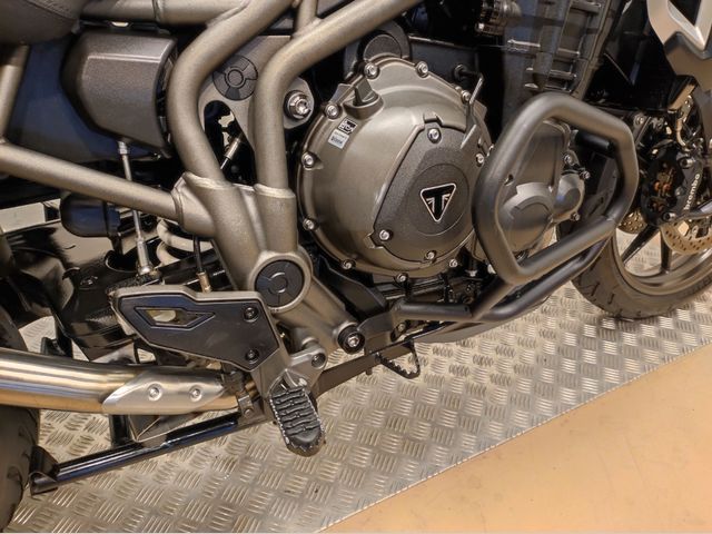 triumph - tiger-1200-xrt