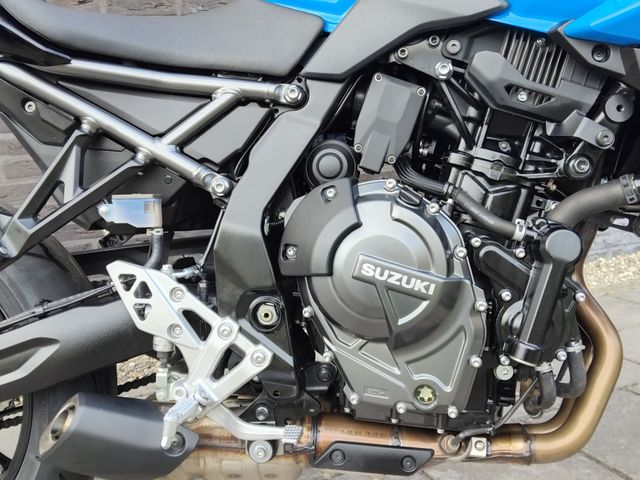 suzuki - gsx-8s