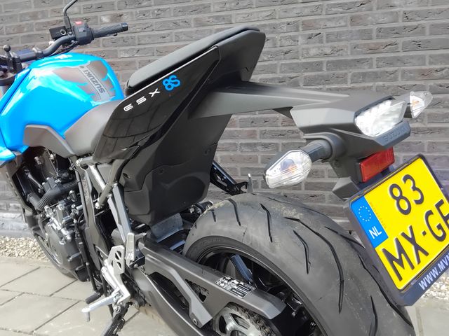 suzuki - gsx-8s