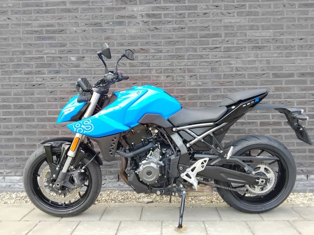 suzuki - gsx-8s
