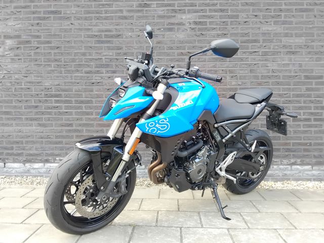 suzuki - gsx-8s