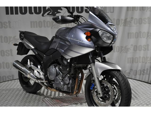 yamaha - tdm-900