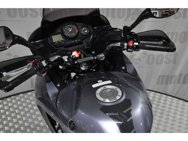 yamaha - tdm-900