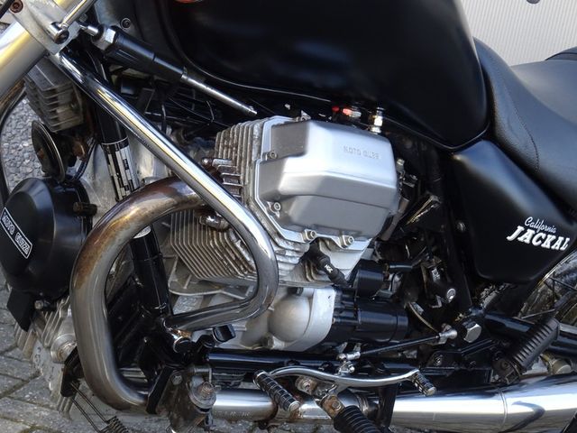 moto-guzzi - california-jackal
